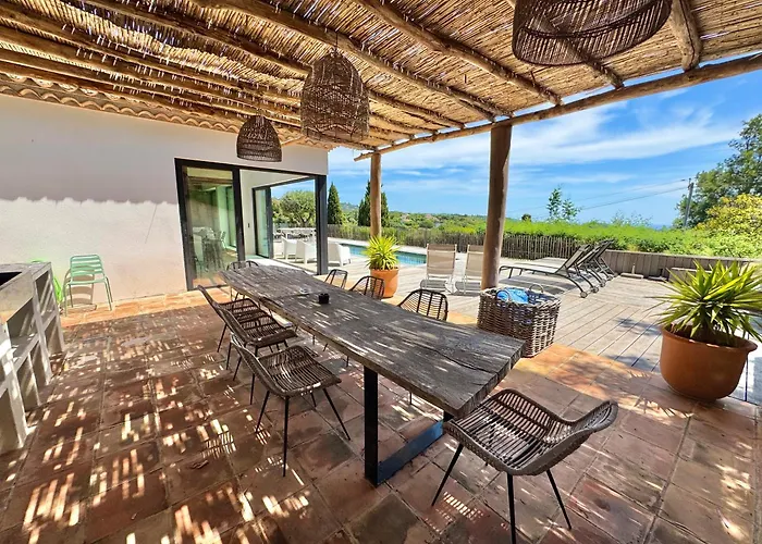 Magnifique Villa Avec Piscine, Vue Mer